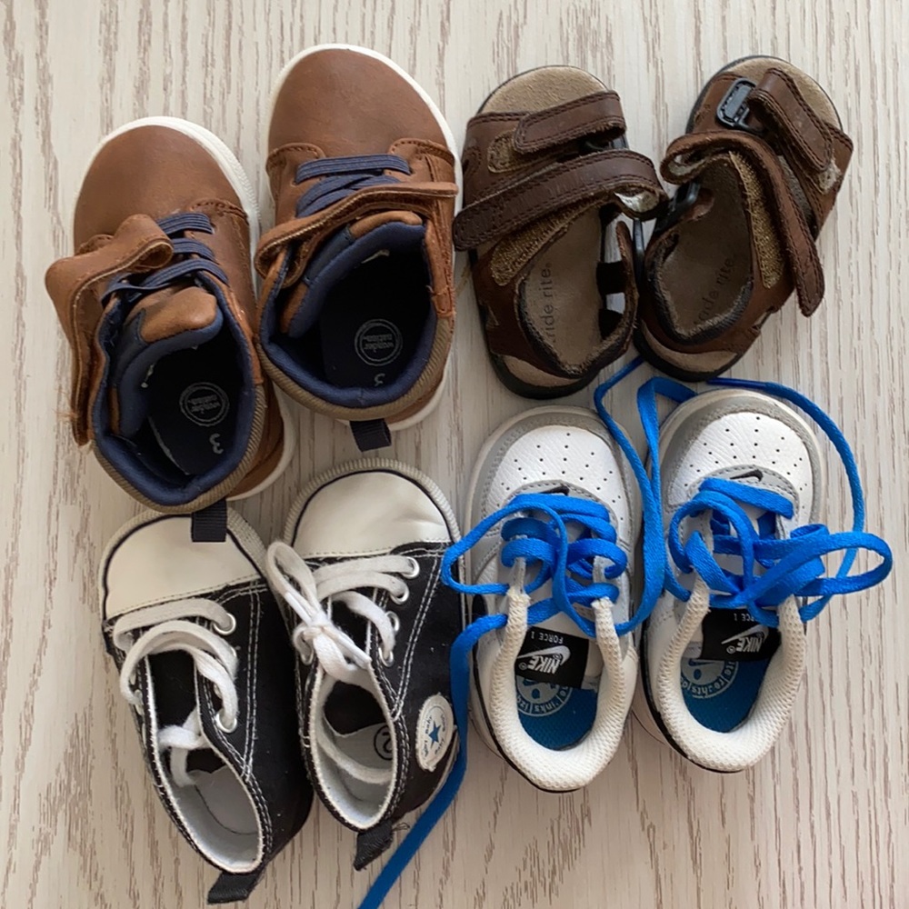 Baby walking shoes size 3